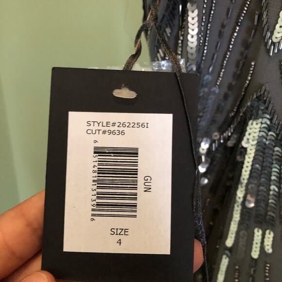 NWT Marina Dresses Modcloth Dreamy Gleaming Gatsby Dress Size 4 Gray Silver - Picture 8 of 9